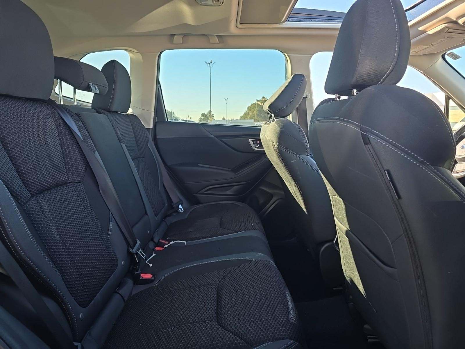 2023 Subaru Forester Premium AWD