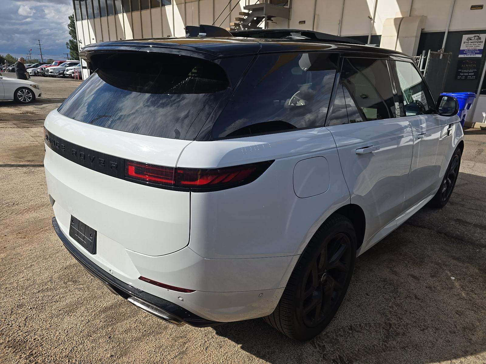 2024 Land Rover Range Rover Sport Dynamic SE AWD