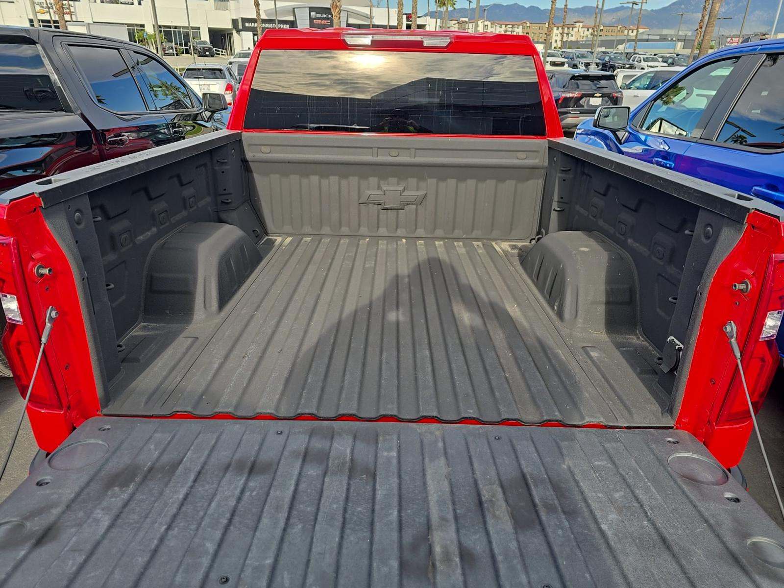 2023 Chevrolet Silverado 1500 RST AWD