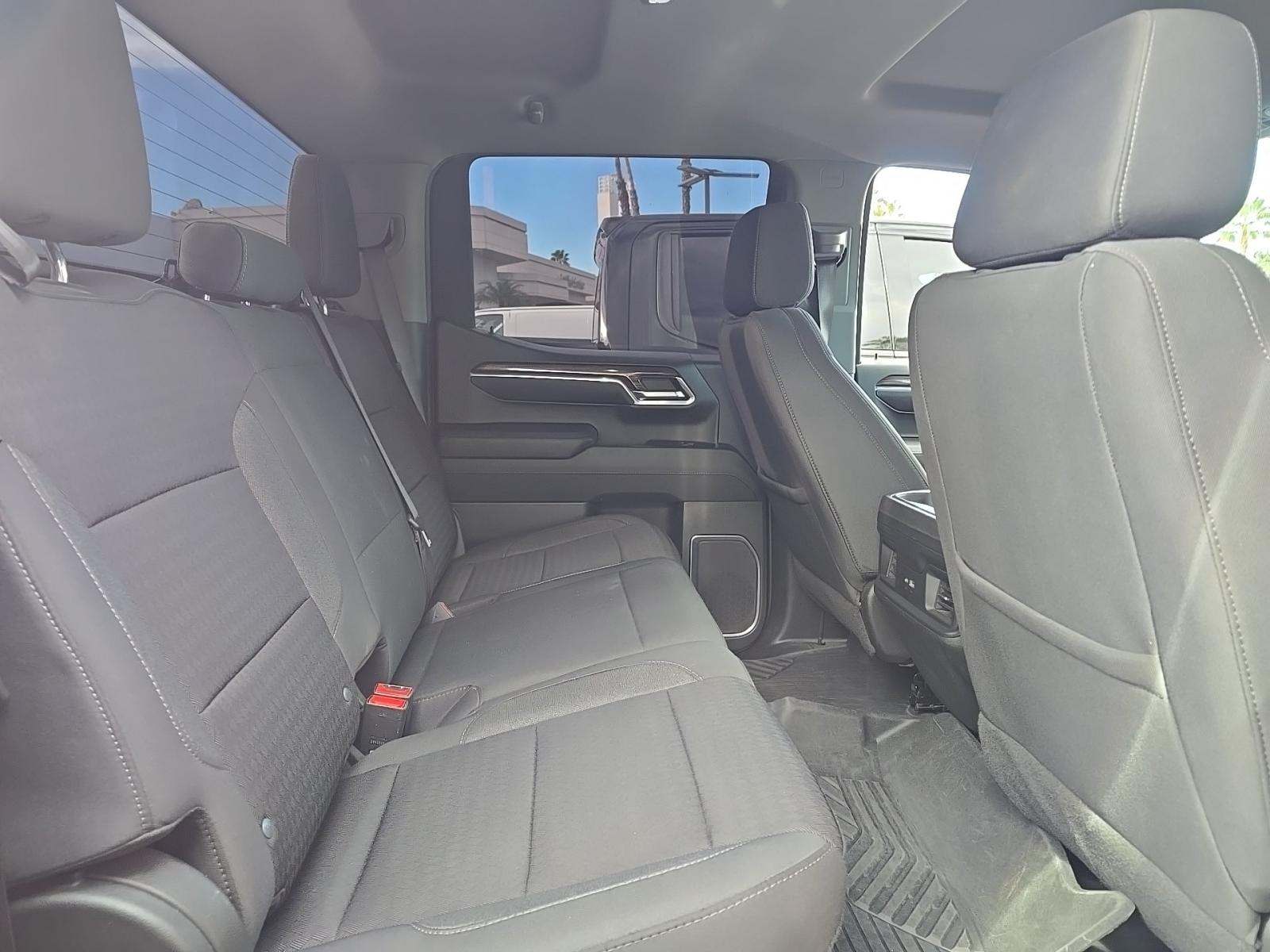 2023 Chevrolet Silverado 1500 RST AWD