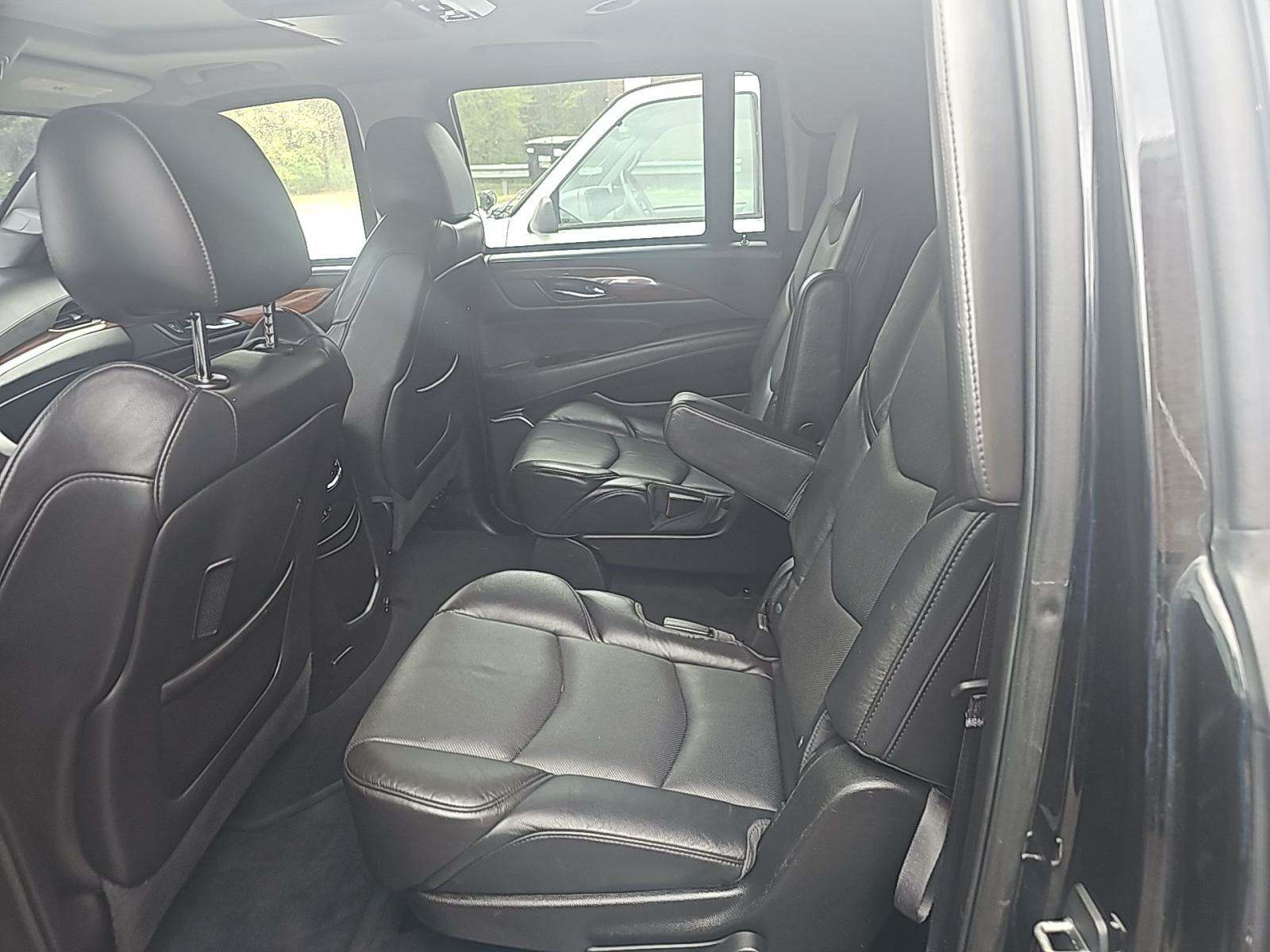 2016 Cadillac Escalade ESV Luxury AWD