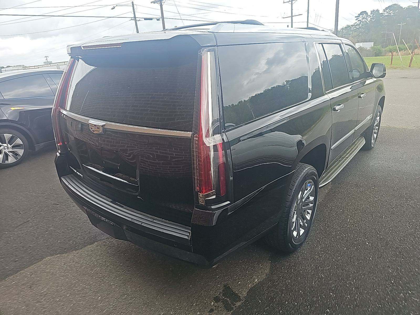 2016 Cadillac Escalade ESV Luxury AWD