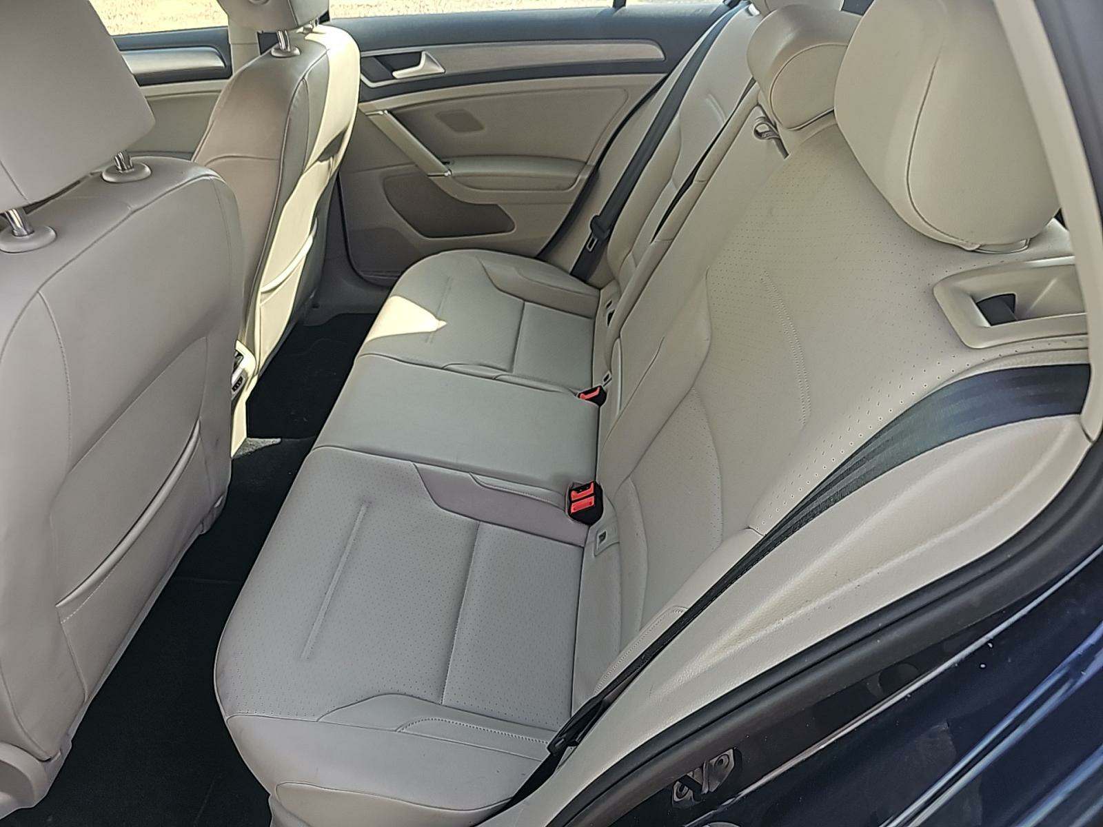 2015 Volkswagen Golf 2.0L TDI S FWD