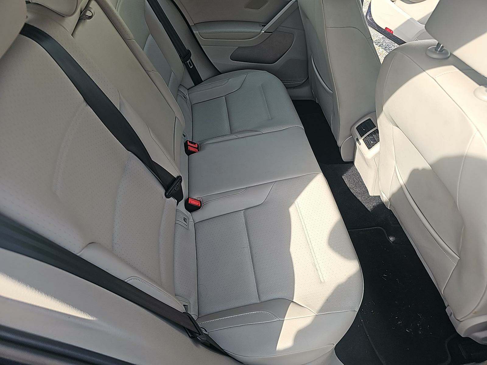 2015 Volkswagen Golf 2.0L TDI S FWD