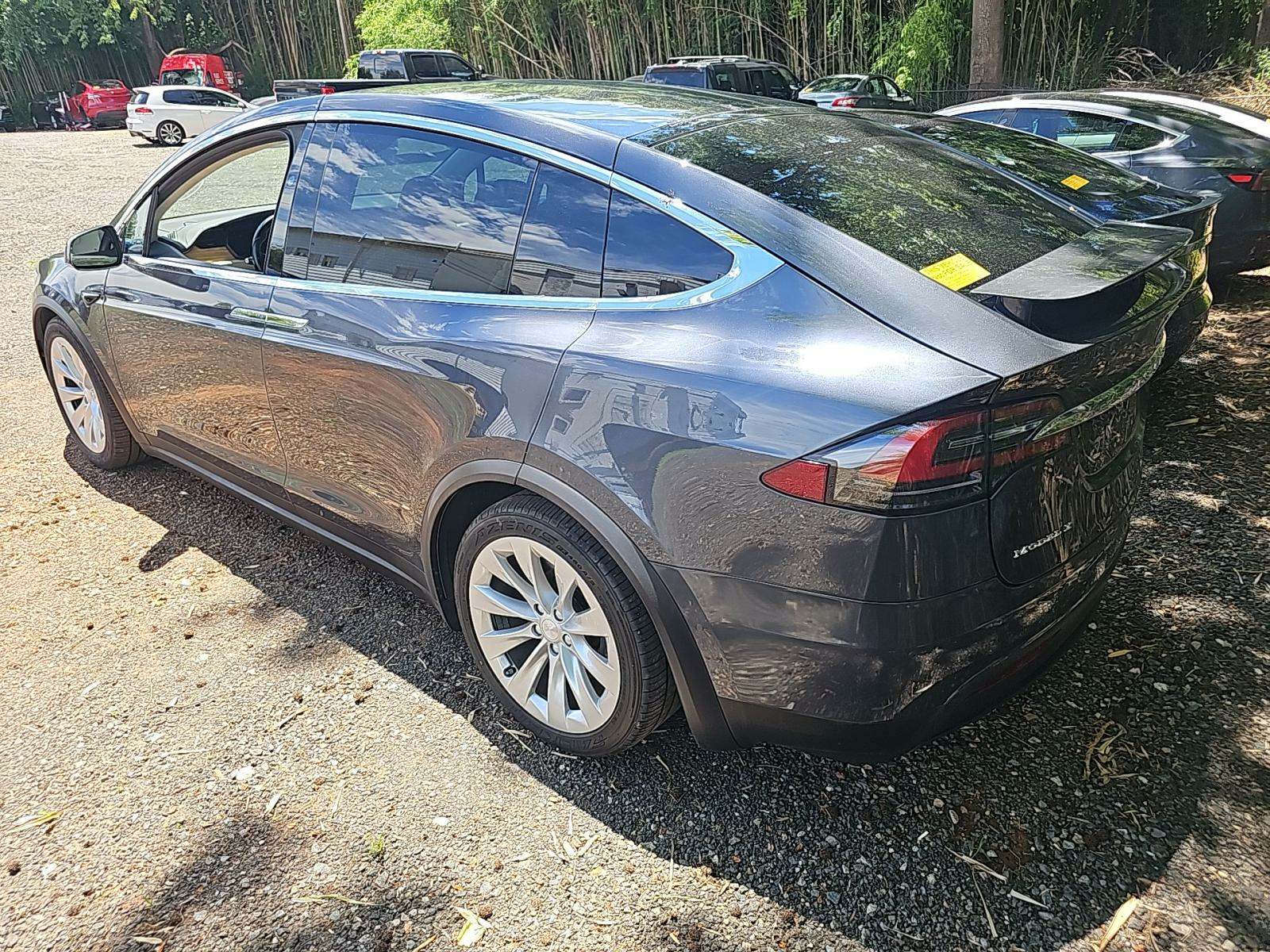 2018 Tesla Model X 75D AWD