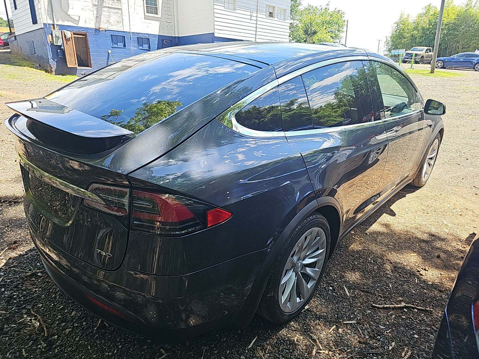 2018 Tesla Model X 75D AWD