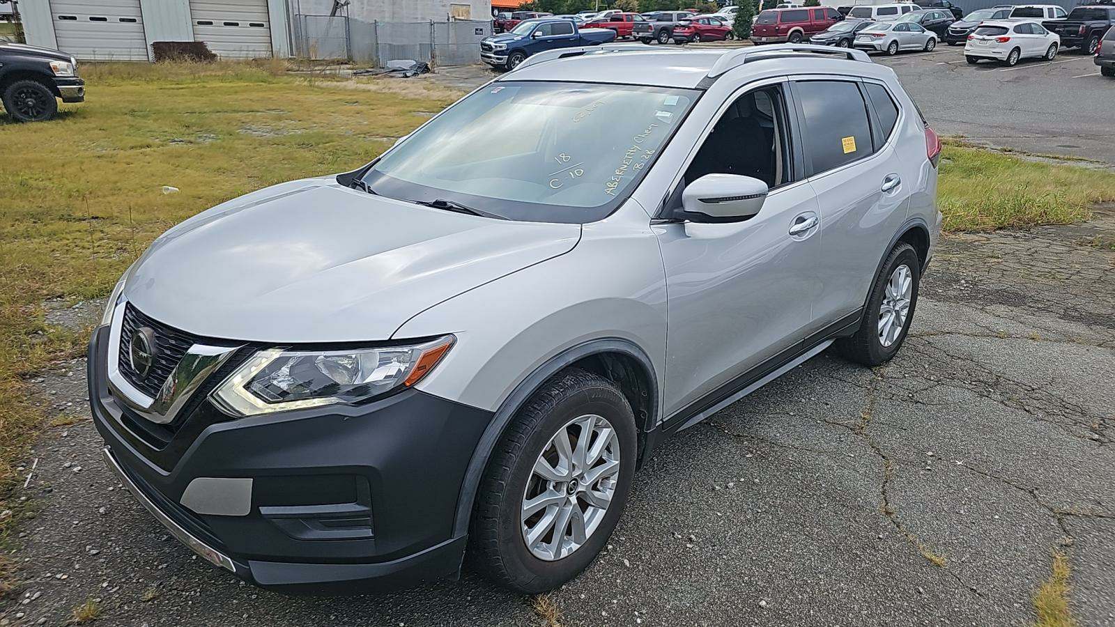 2018 Nissan Rogue SV FWD