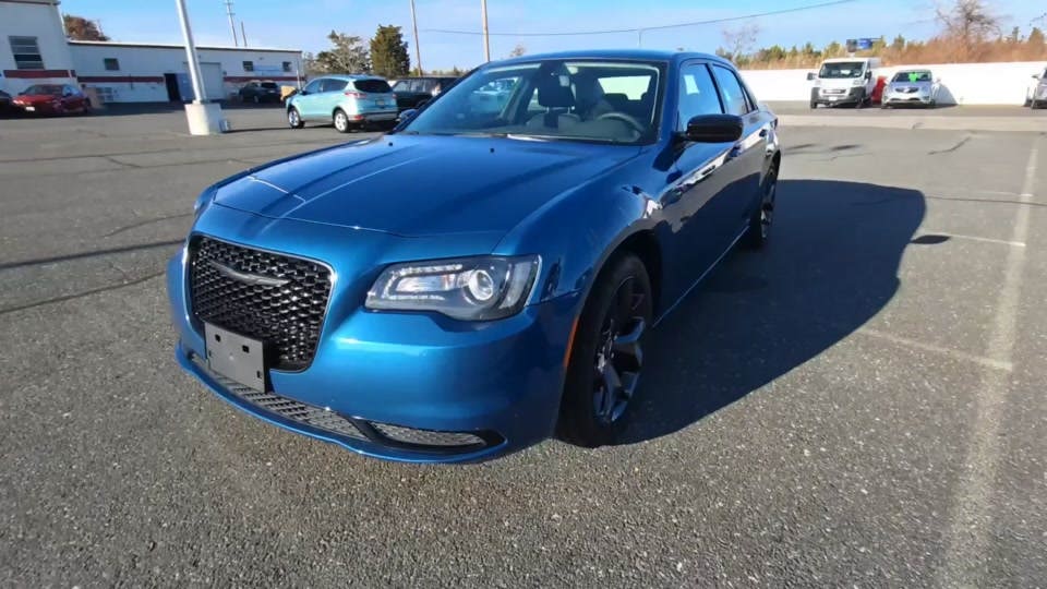 2022 Chrysler 300 Touring