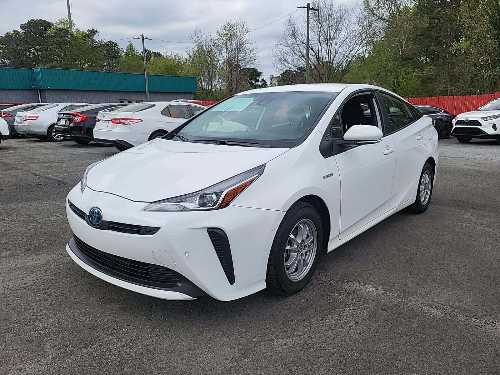 2022 Toyota Prius LE FWD