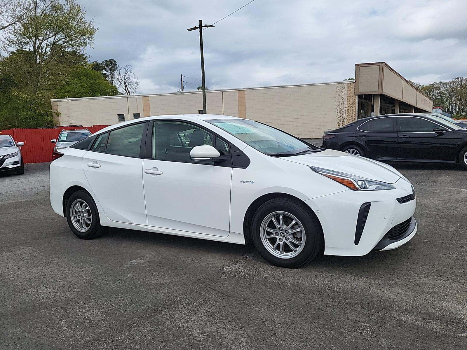 2022 Toyota Prius LE FWD