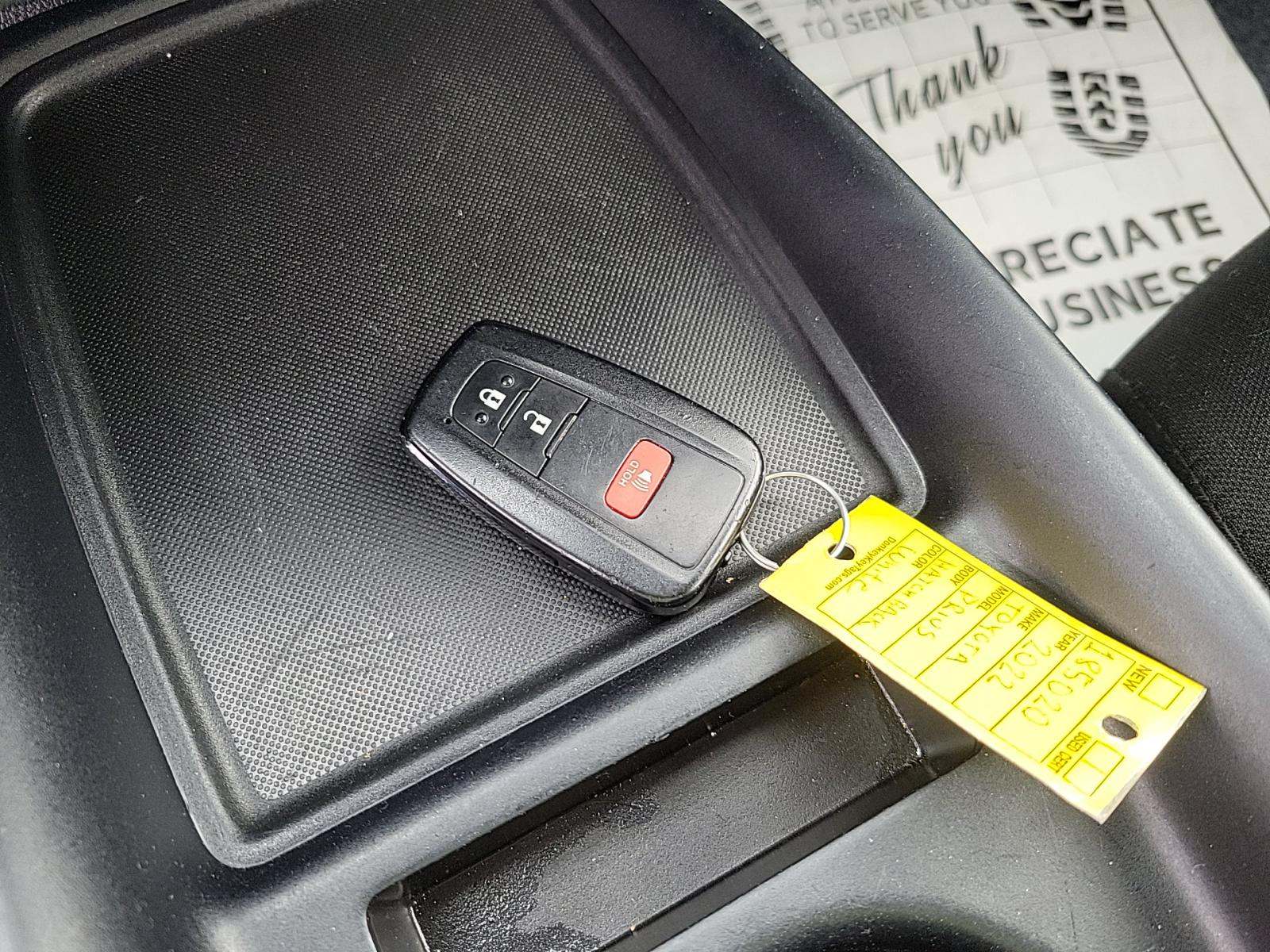 2022 Toyota Prius LE FWD