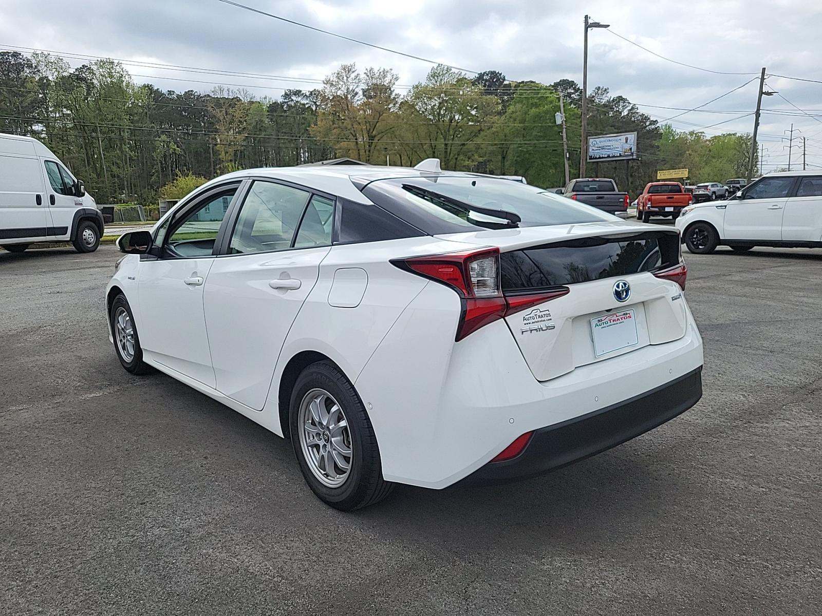 2022 Toyota Prius LE FWD