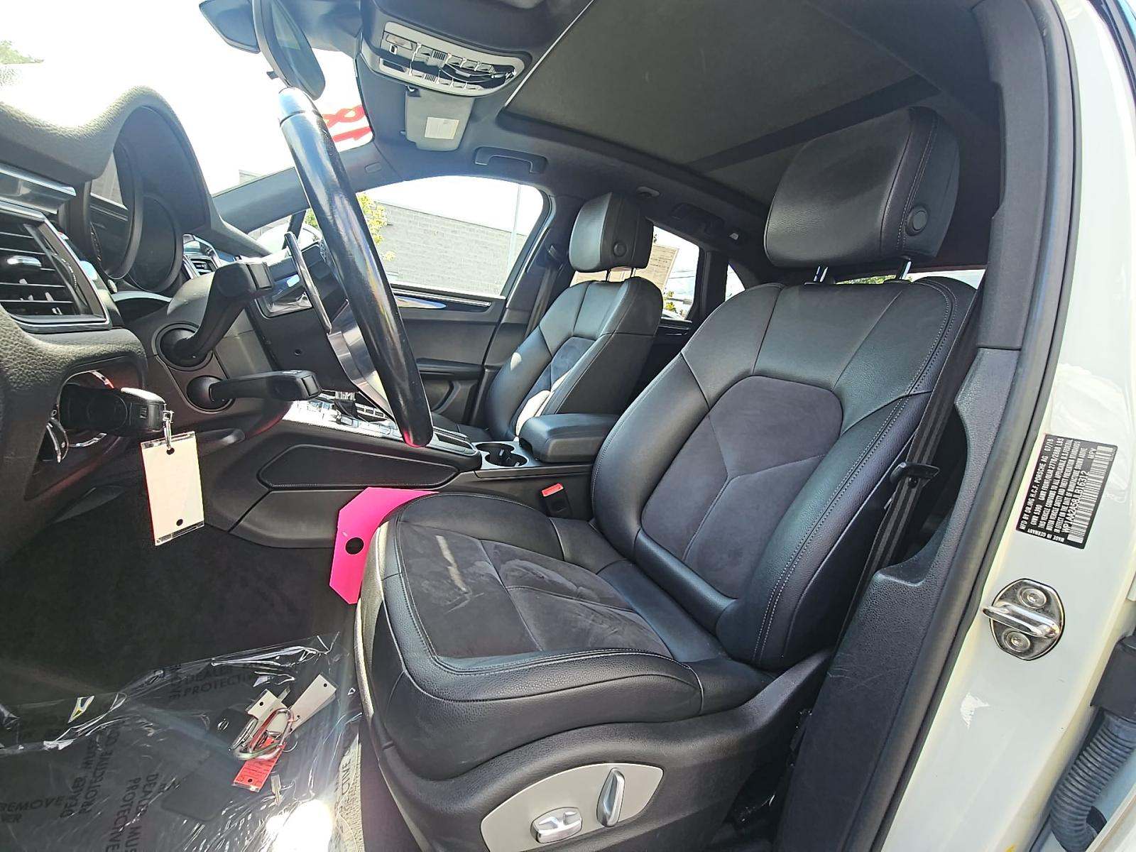 2018 Porsche Macan Base AWD