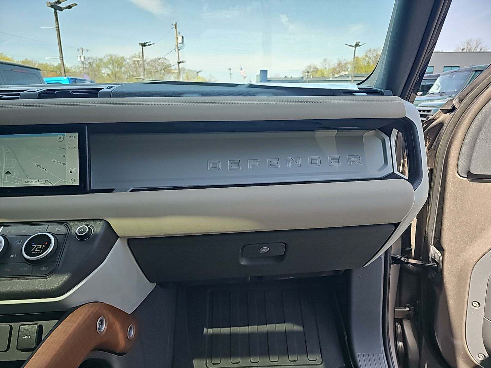 2023 Land Rover Defender 110 SE AWD