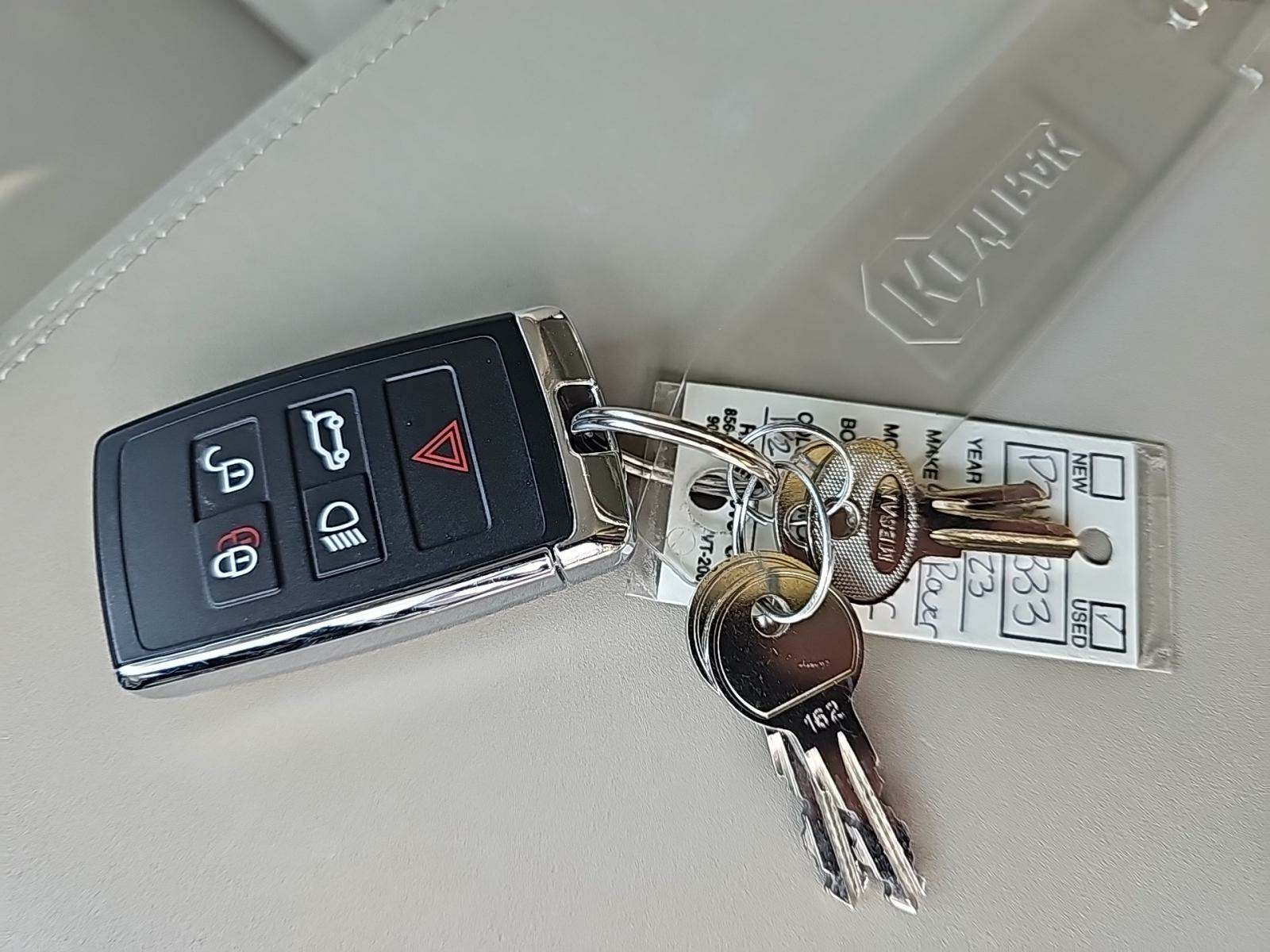 2023 Land Rover Defender 110 SE AWD