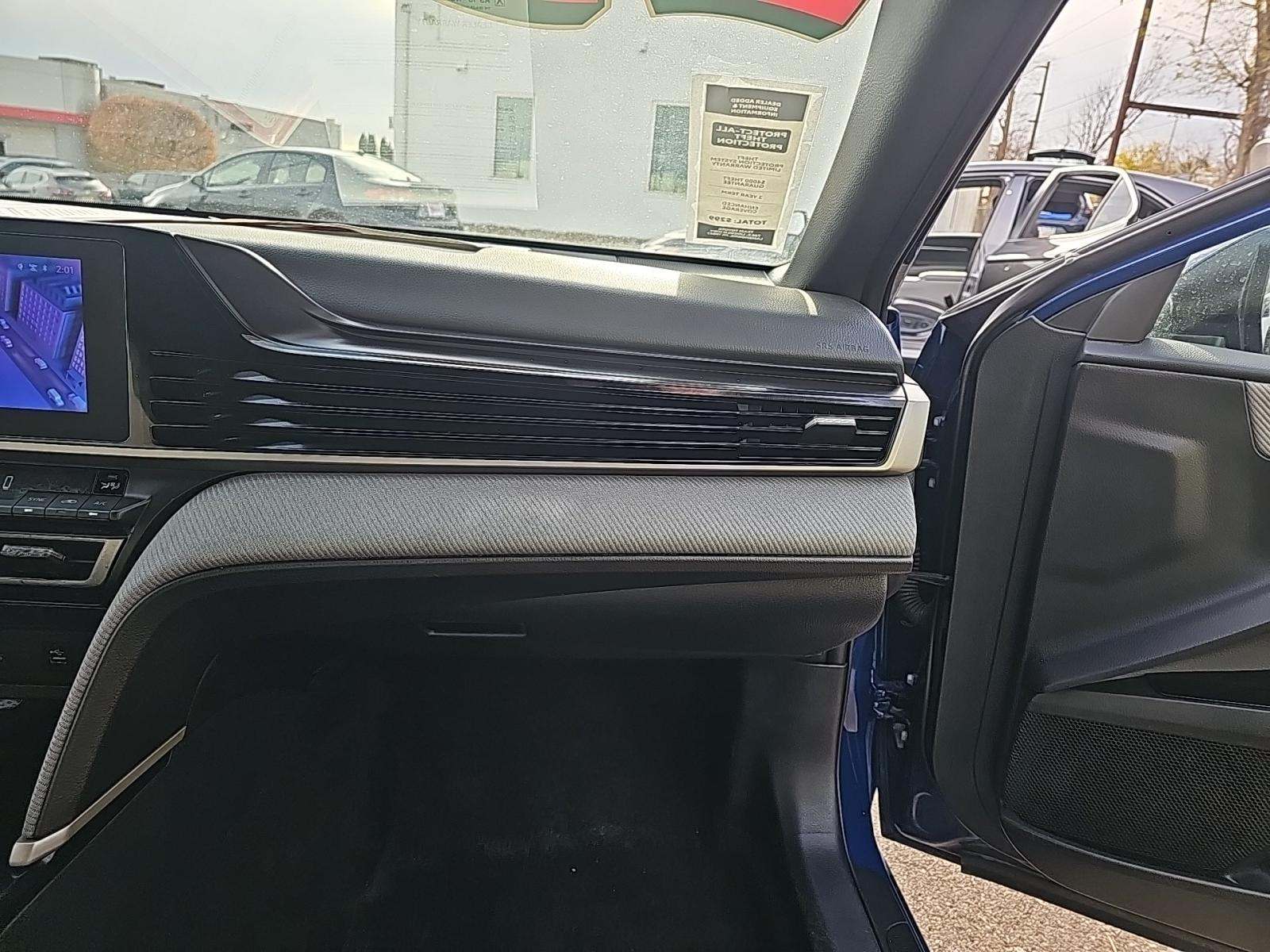 2025 Toyota Camry SE FWD