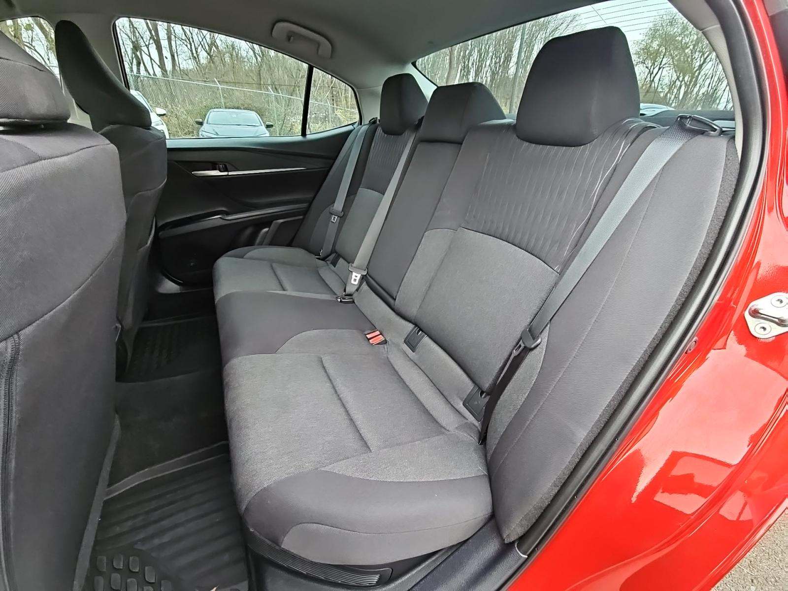 2025 Toyota Camry LE FWD