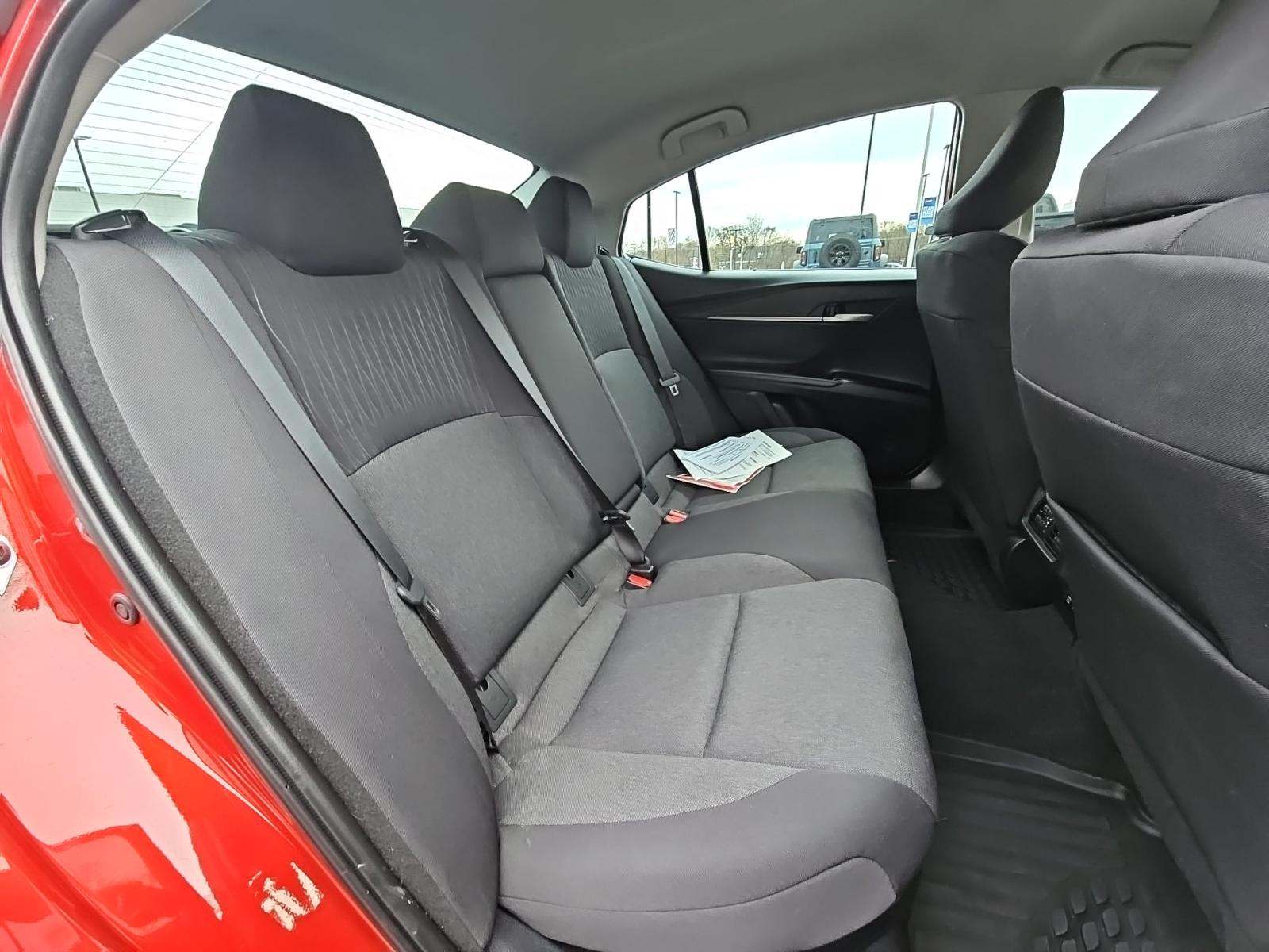 2025 Toyota Camry LE FWD