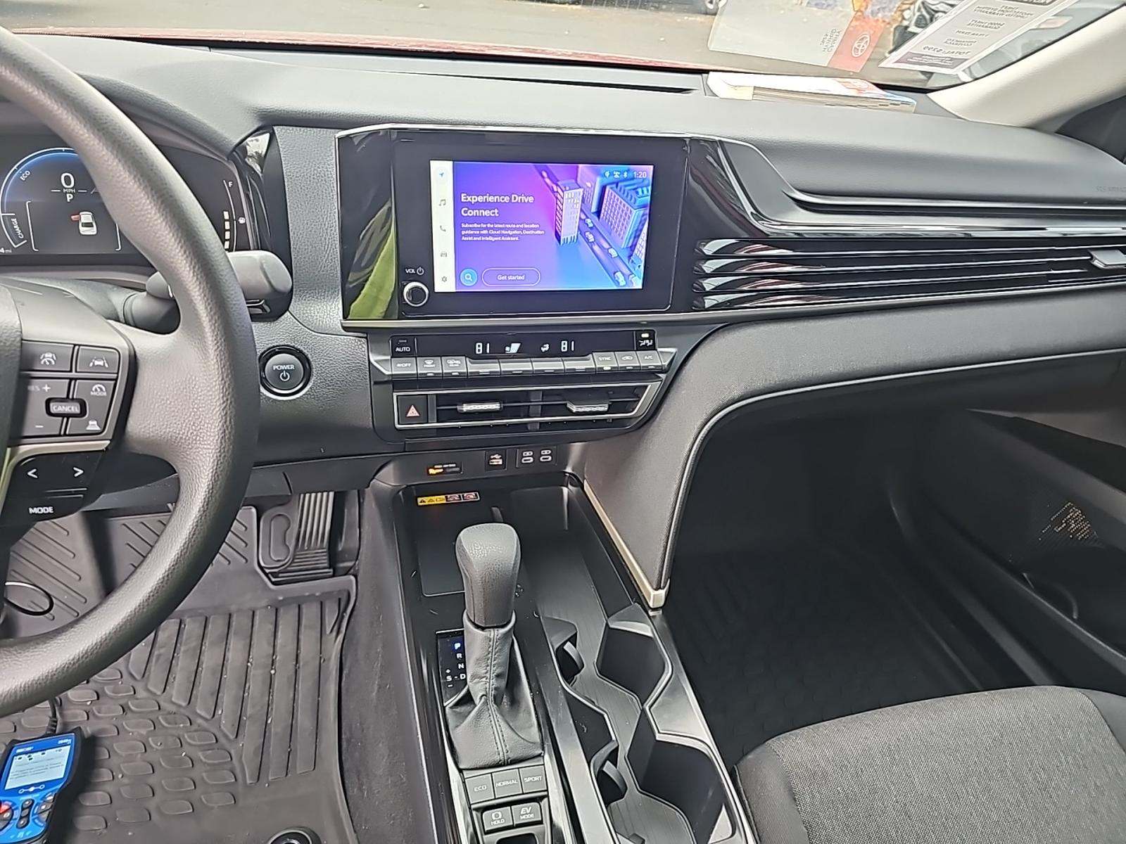 2025 Toyota Camry LE FWD