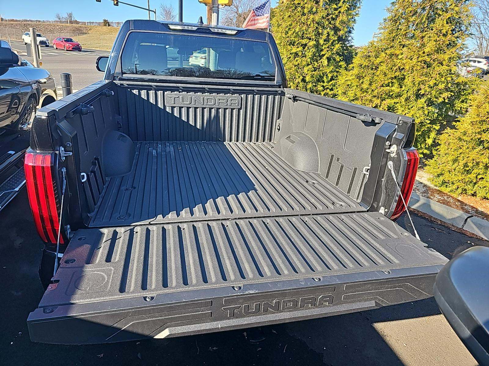 2024 Toyota Tundra SR5 AWD