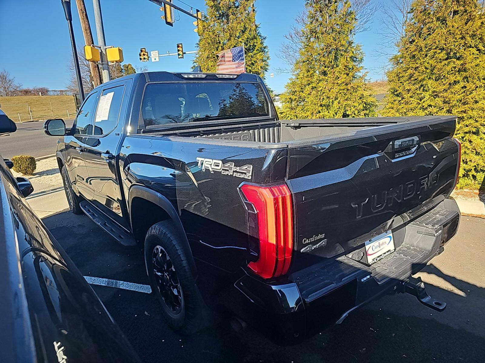 2024 Toyota Tundra SR5 AWD