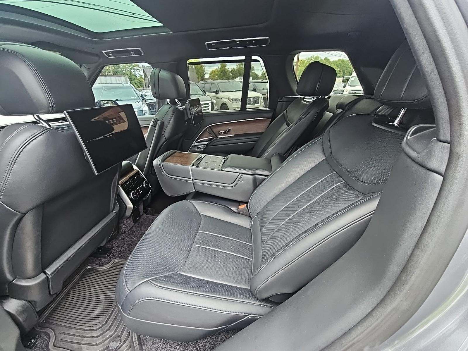 2023 Land Rover Range Rover Autobiography AWD