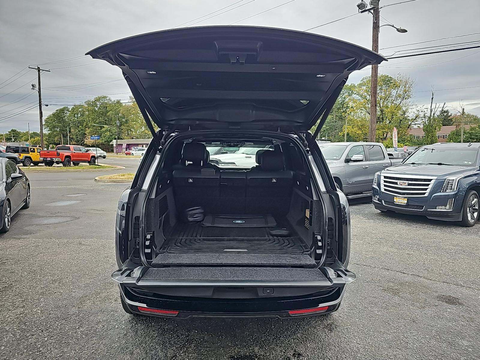 2023 Land Rover Range Rover Autobiography AWD