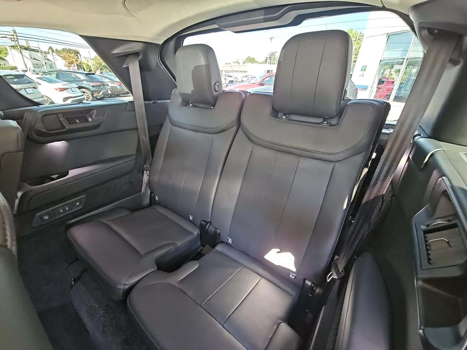 2023 Land Rover Range Rover SE LWB AWD