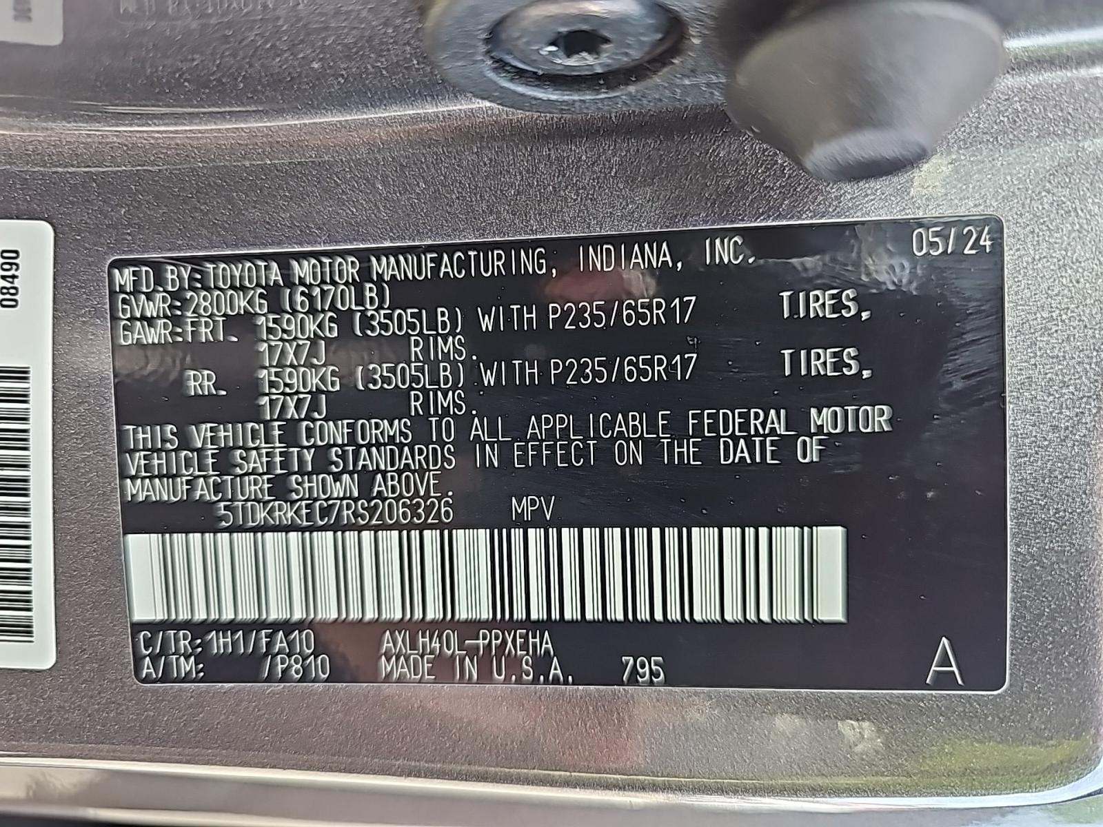 2024 Toyota Sienna LE FWD