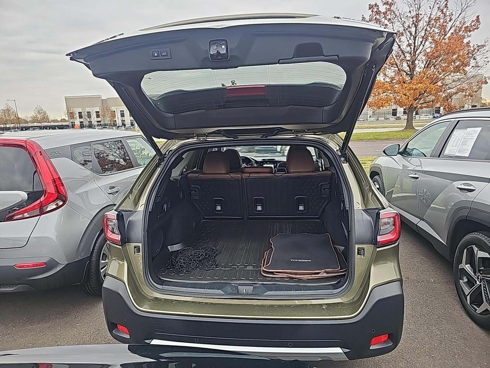 2023 Subaru Outback Touring AWD