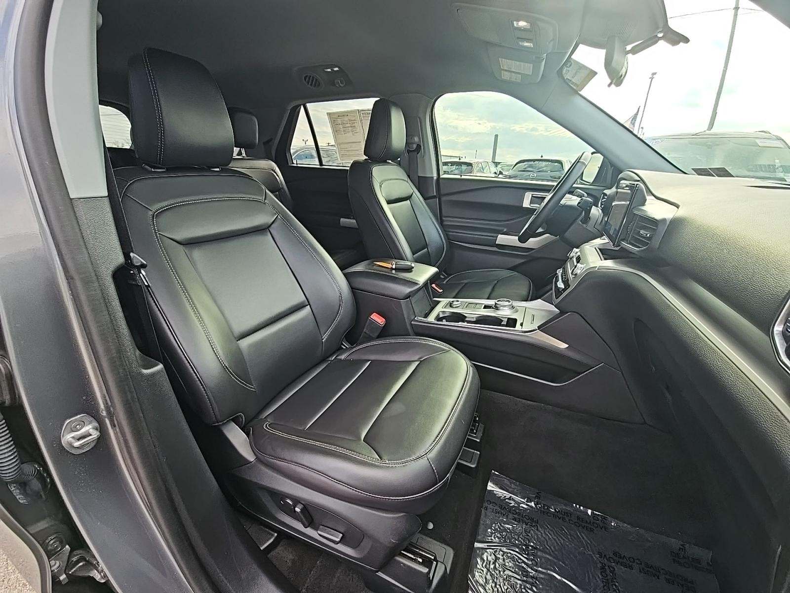 2022 Ford Explorer XLT AWD