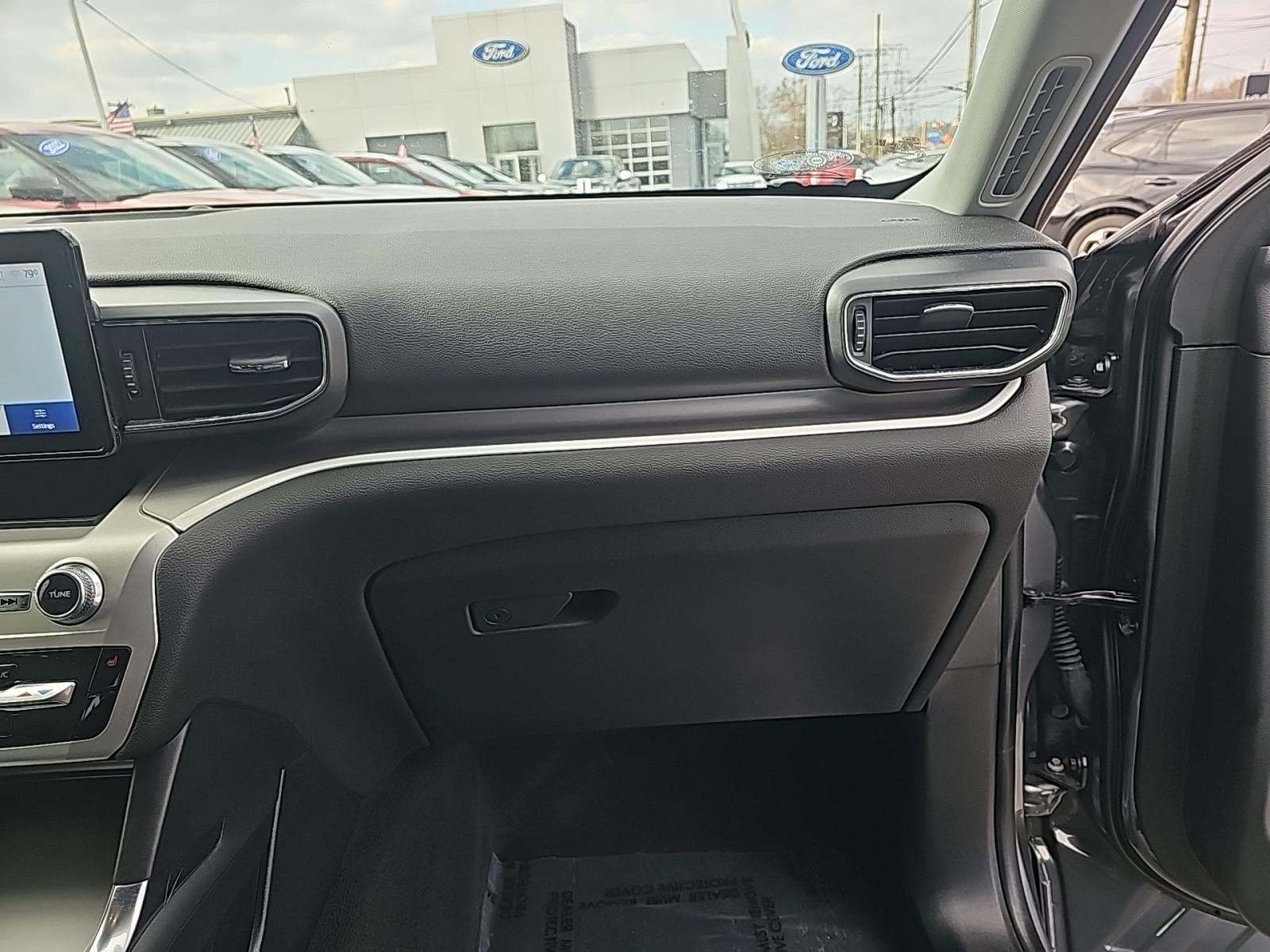 2022 Ford Explorer XLT AWD