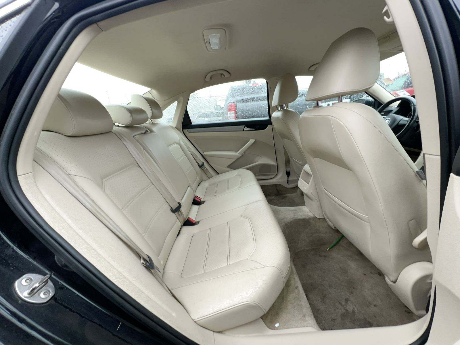 2015 Volkswagen Passat 1.8T Limited Edition FWD