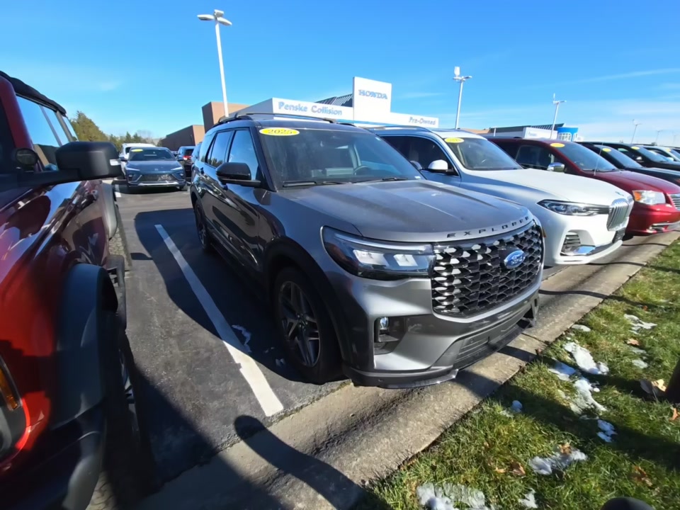2025 Ford Explorer ST AWD