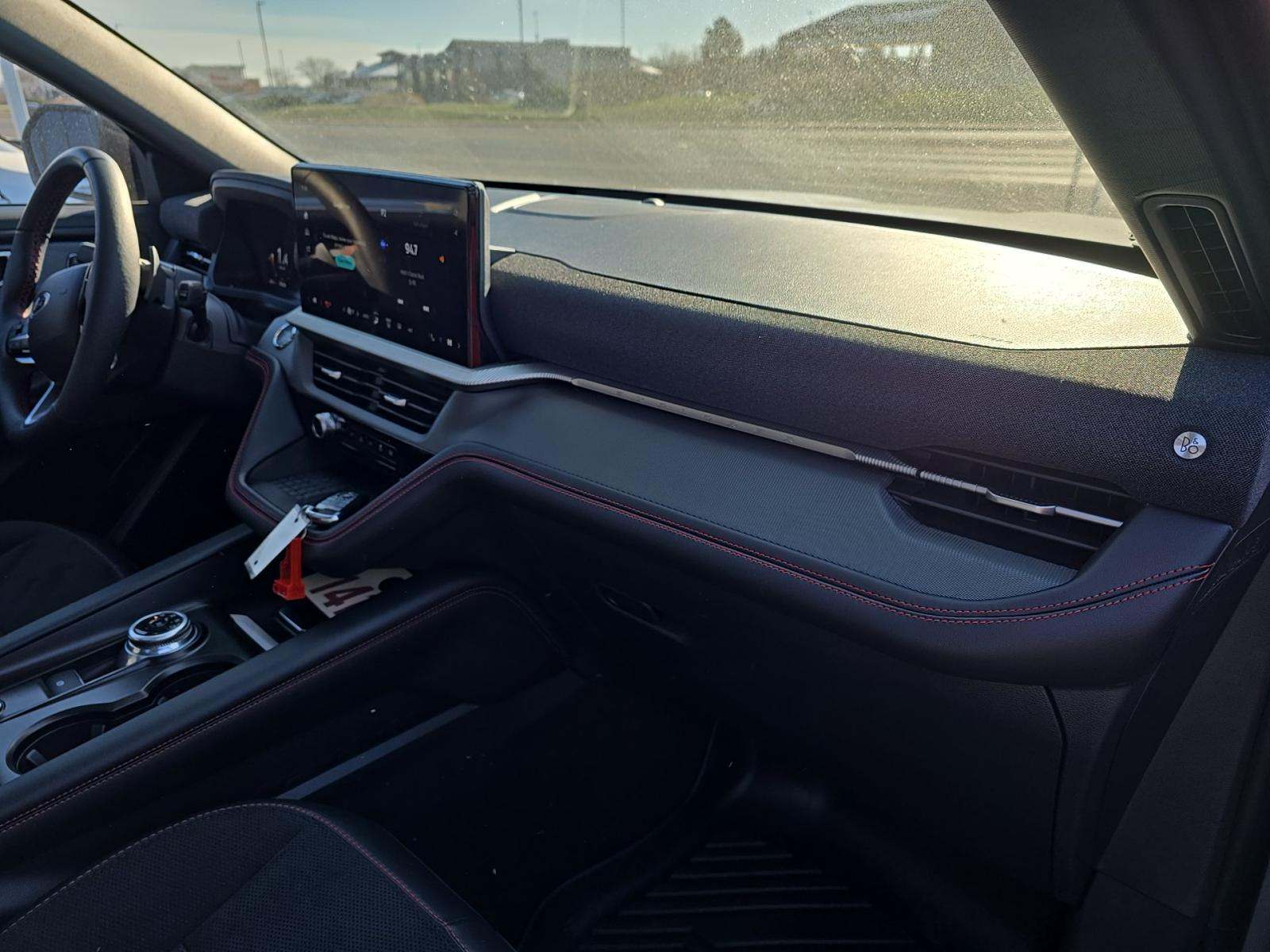 2025 Ford Explorer ST AWD