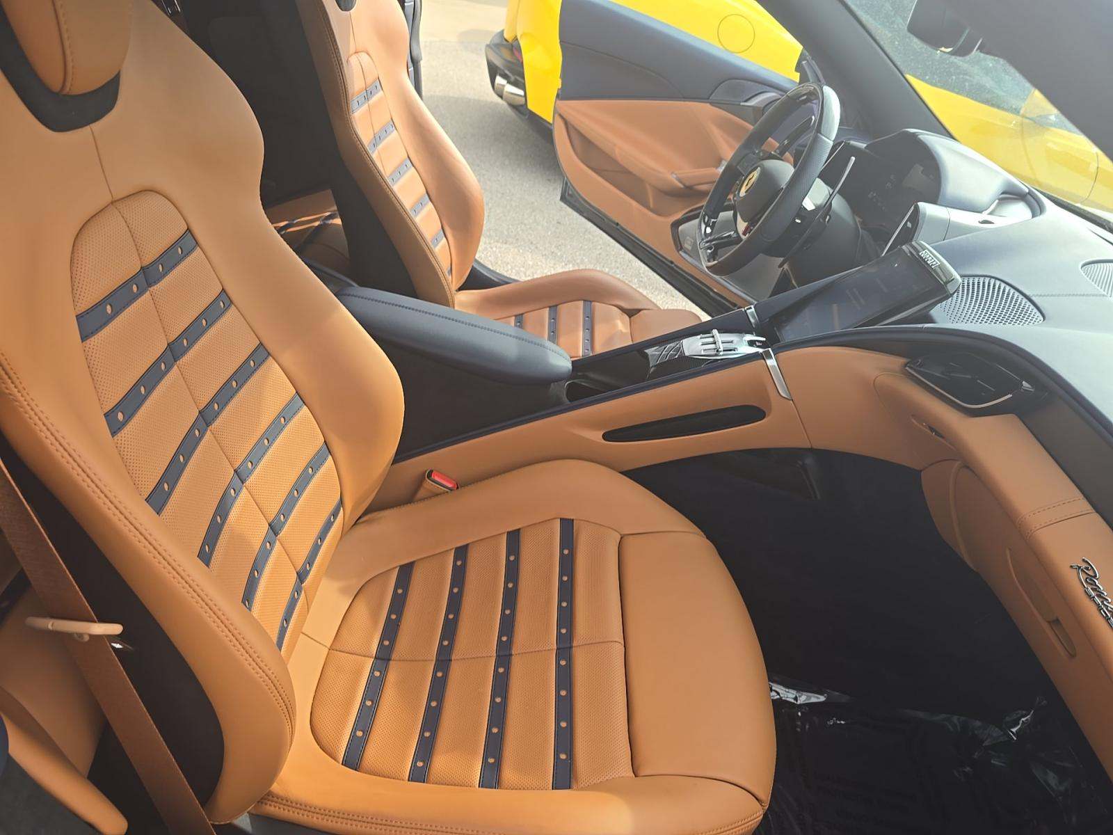 2024 Ferrari Roma Base RWD