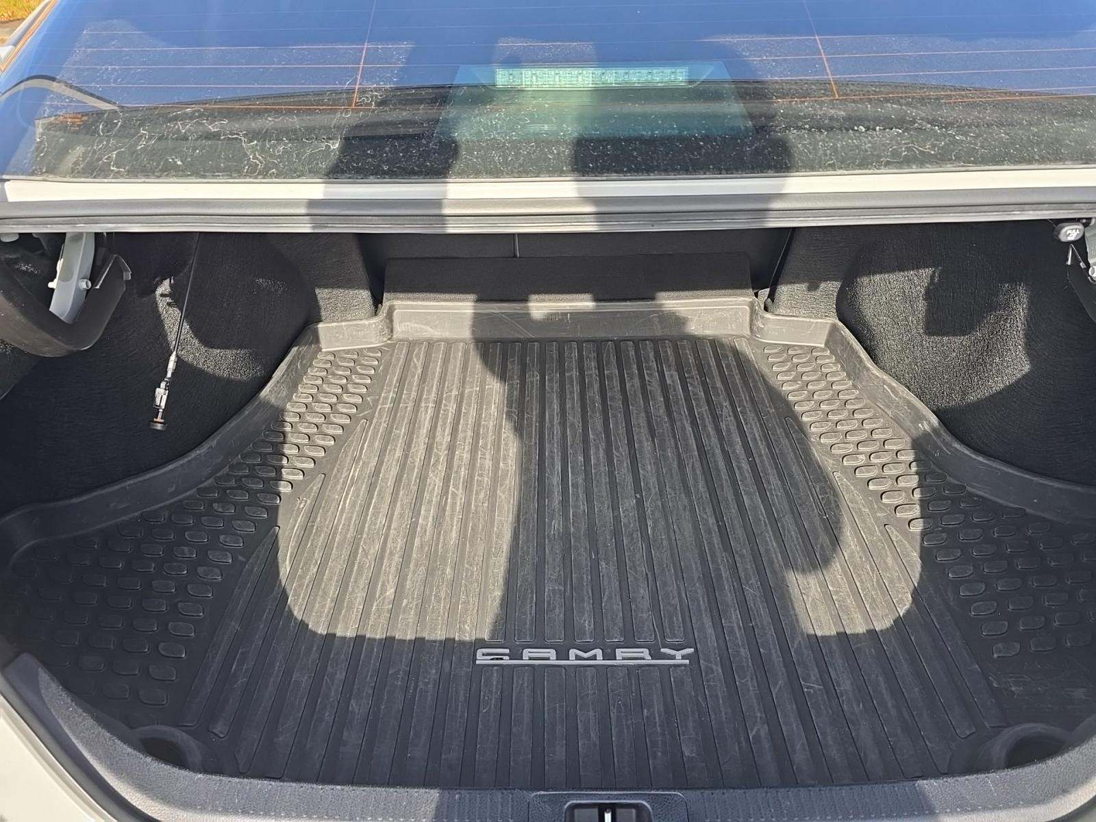 2024 Toyota Camry SE FWD