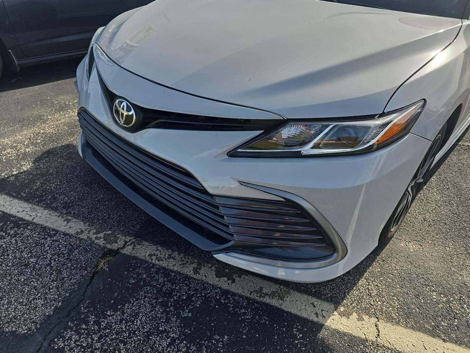 2024 Toyota Camry SE FWD