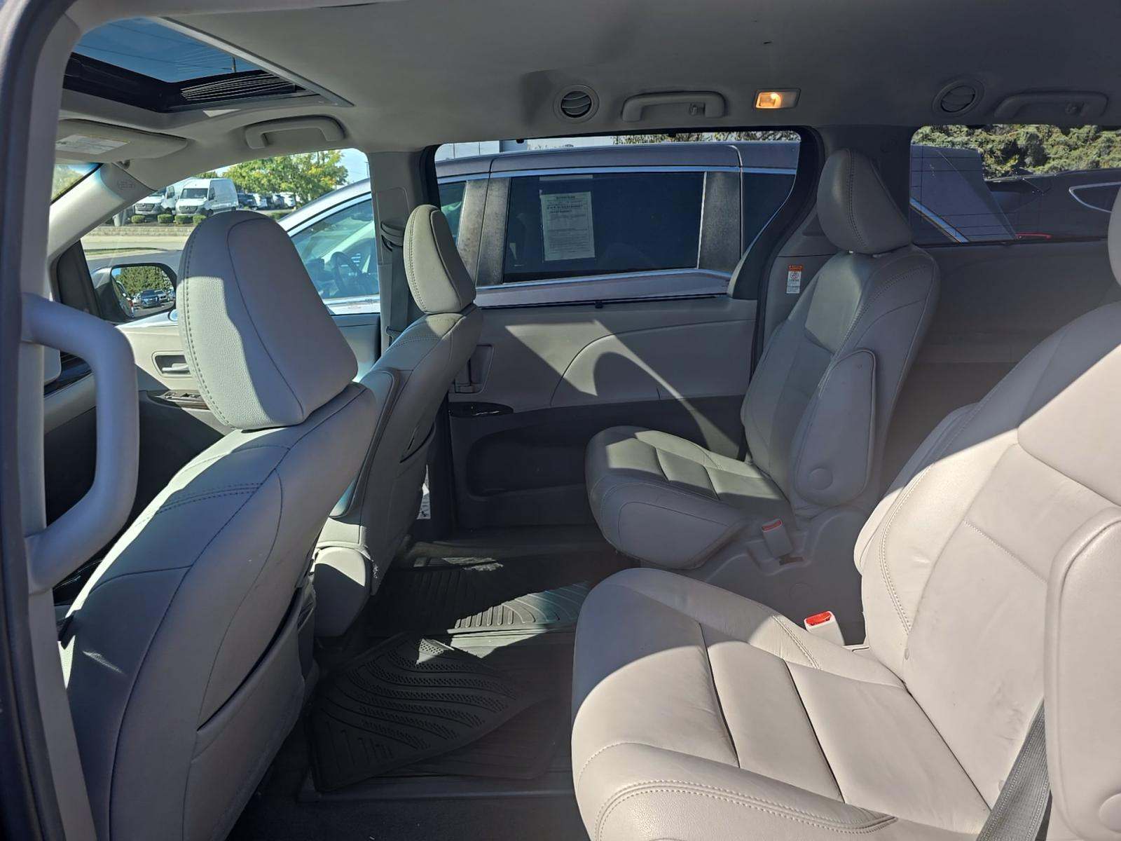 2017 Toyota Sienna XLE AWD