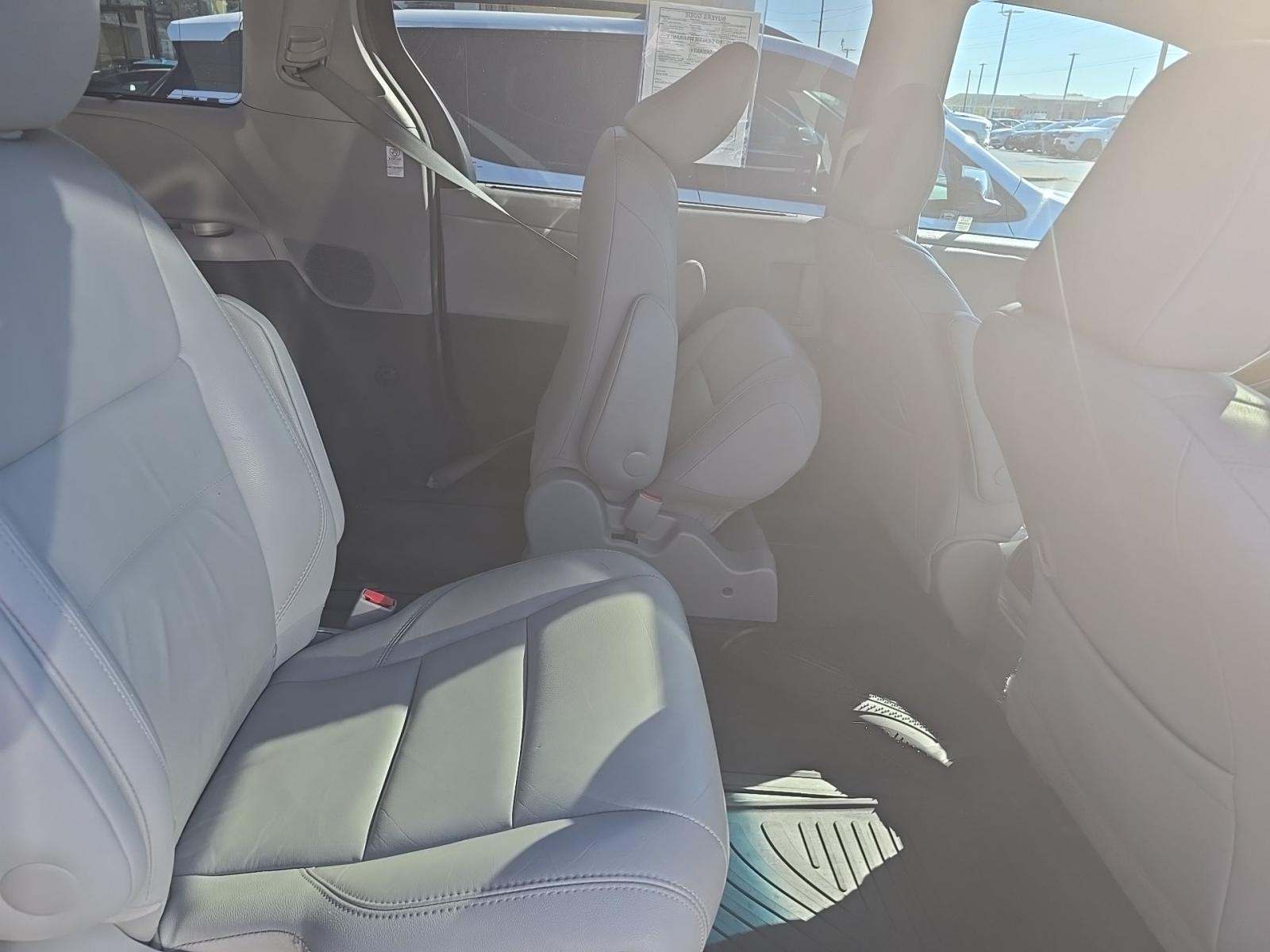 2017 Toyota Sienna XLE AWD