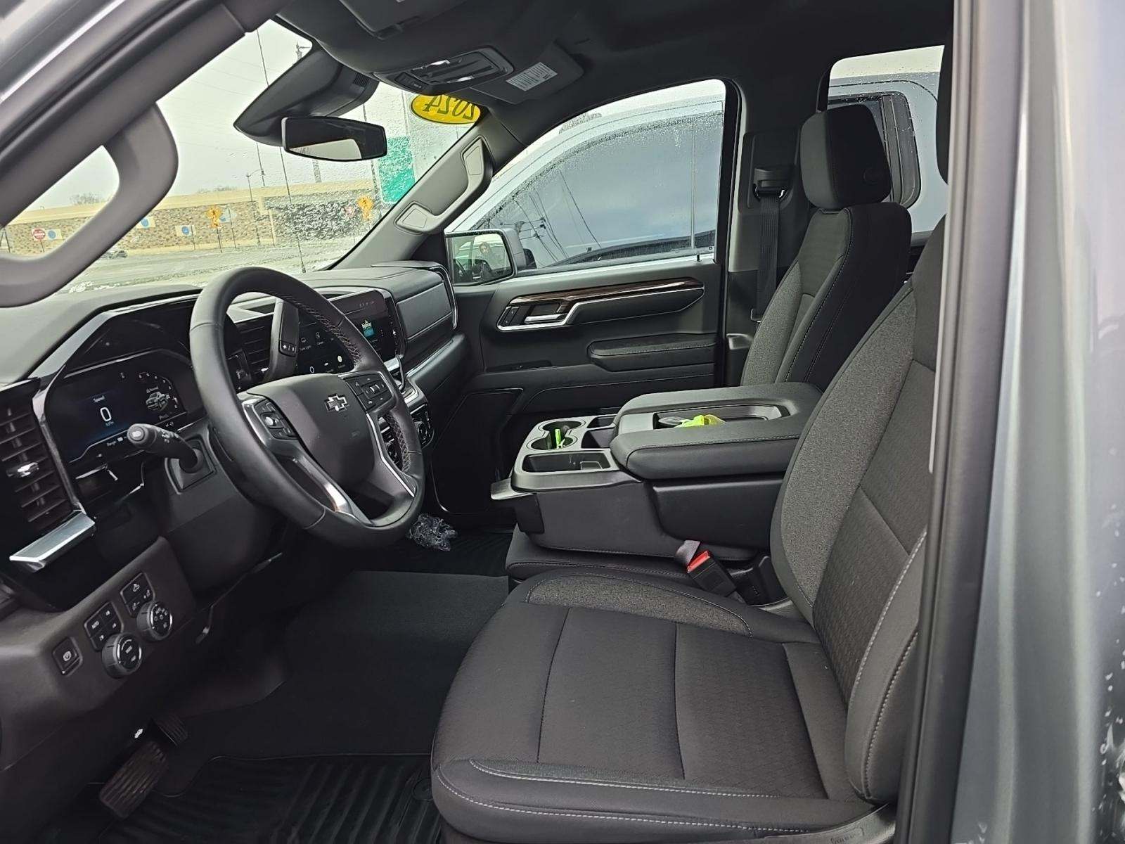 2024 Chevrolet Silverado 1500 RST AWD