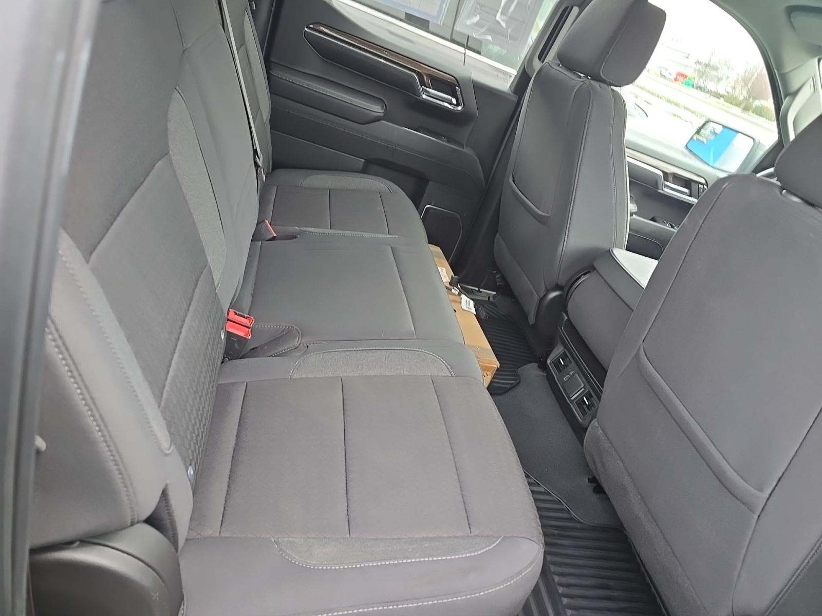 2024 Chevrolet Silverado 1500 RST AWD