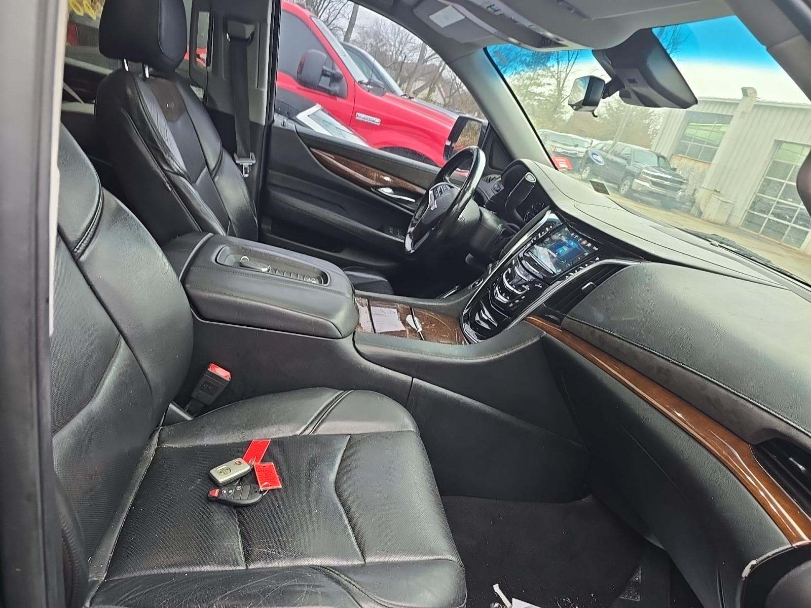 2018 Cadillac Escalade Luxury AWD