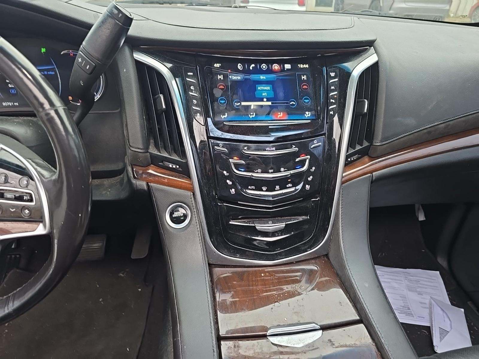 2018 Cadillac Escalade Luxury AWD