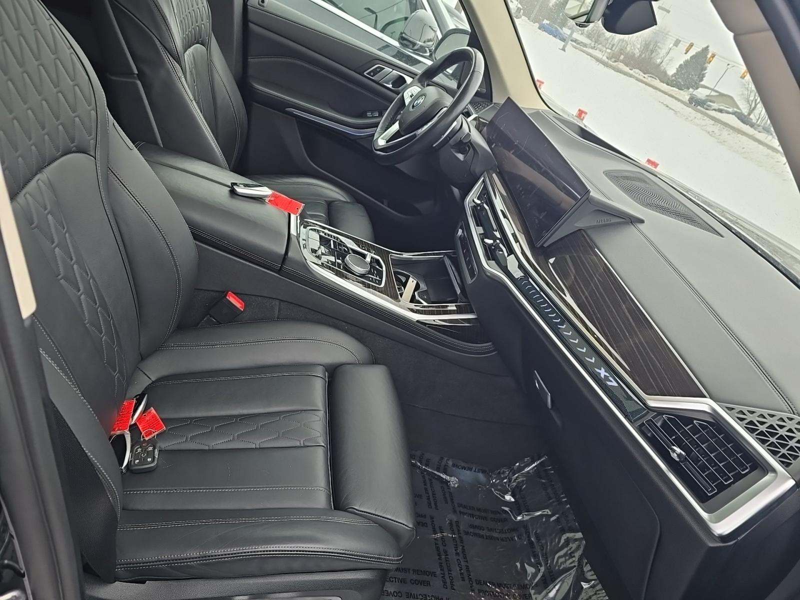 2023 BMW X7 xDrive40i AWD