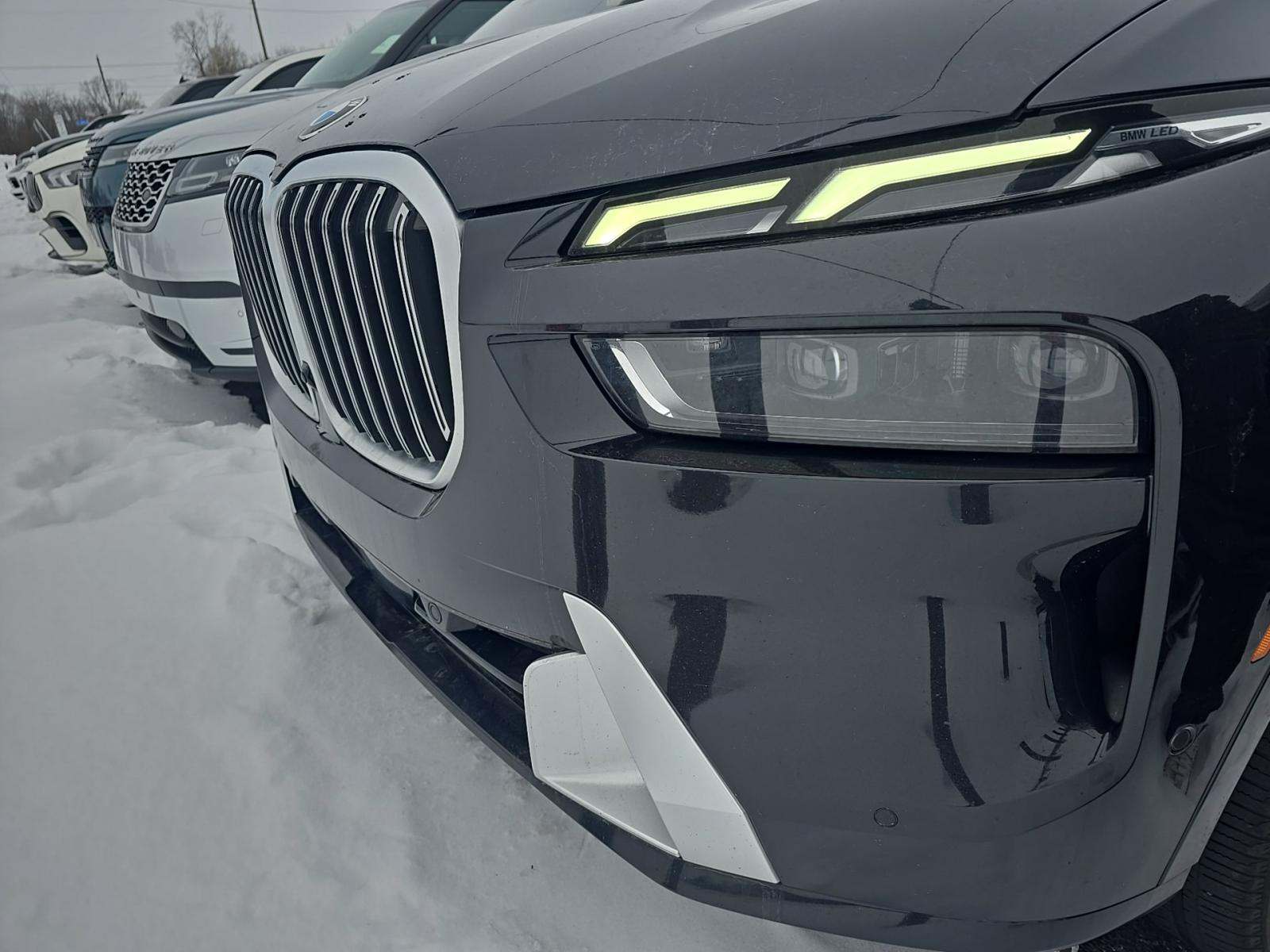 2023 BMW X7 xDrive40i AWD