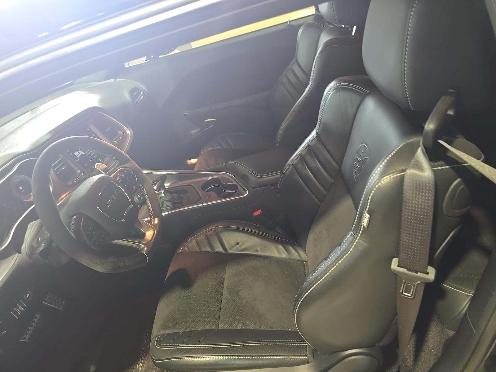 DODGE CHALLENGER - 2