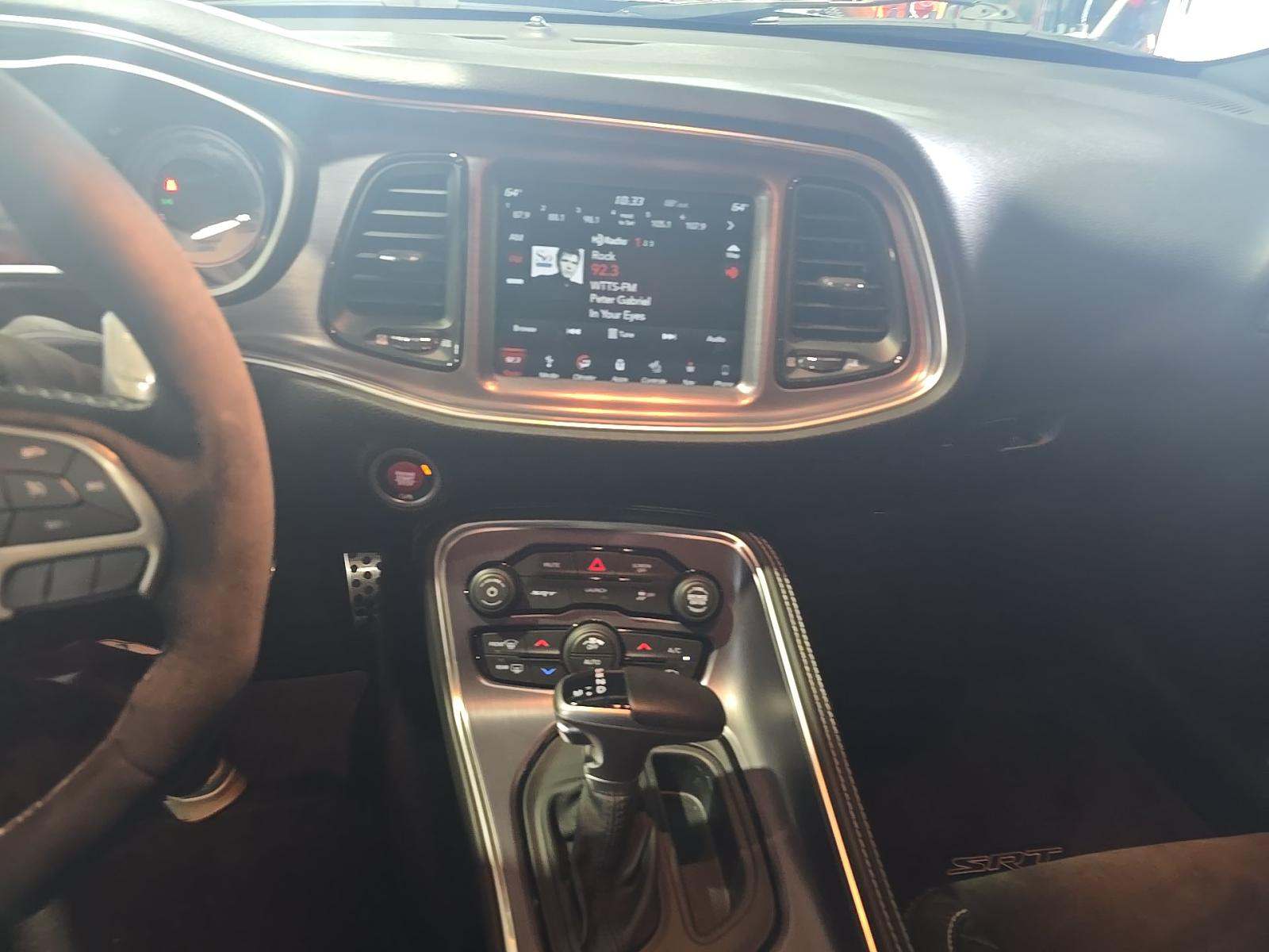 DODGE CHALLENGER - 6