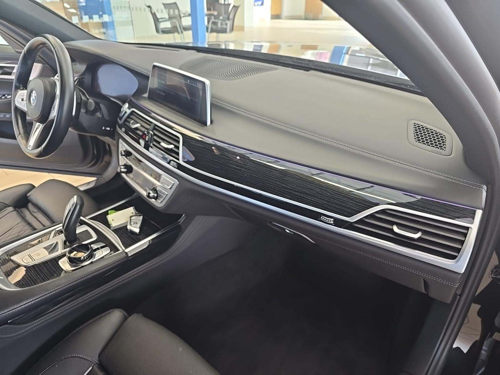 2022 BMW 7 Series 750i xDrive AWD