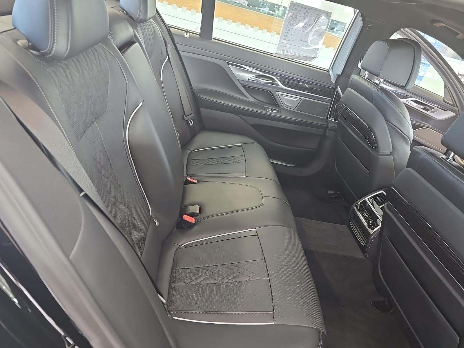 2022 BMW 7 Series 750i xDrive AWD